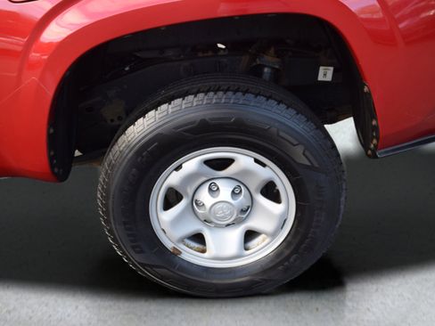 Used 2018 Toyota Tacoma SR w/ SR Convenience Package AWD/4WD image 7