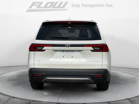 Used 2024 Toyota Grand Highlander Platinum image 8