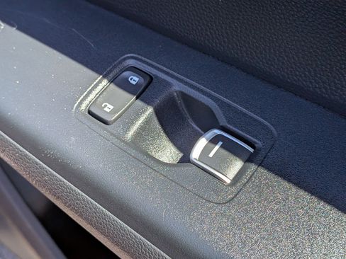 Used 2025 Honda CR-V EX-L image 36