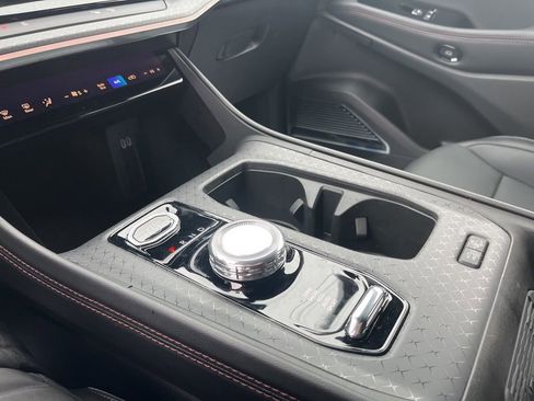 Used 2025 Jeep Wagoneer S Limited image 20