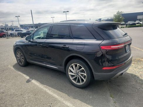Used 2024 Lincoln Corsair AWD w/ Equipment Group 102A image 4