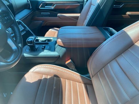 Used 2023 GMC Sierra 1500 Denali Ultimate AWD/4WD image 7