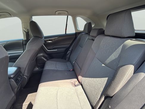 Used 2024 Toyota RAV4 XLE FWD image 24
