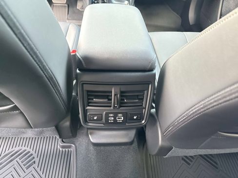 New 2026 Subaru Outback Limited AWD/4WD image 17