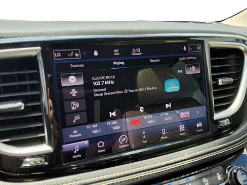Used 2021 Chrysler Pacifica Limited w/ Premium & Safety Sphere Group AWD/4WD image 13
