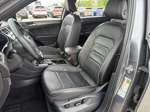 Certified 2022 Volkswagen Tiguan SEL R-Line AWD/4WD image 7