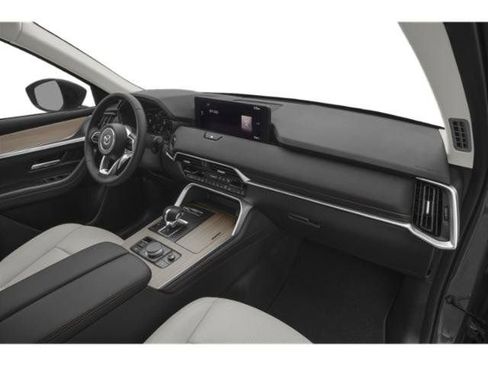Certified 2025 MAZDA CX-70 Plug-In Hybrid w/ Premium Pkg AWD/4WD image 17