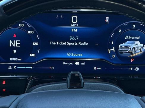 Certified 2025 Chevrolet Silverado 1500 High Country w/ Technology Package image 16