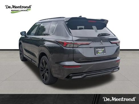 New 2026 Mitsubishi Outlander SEL Black Edition FWD image 7