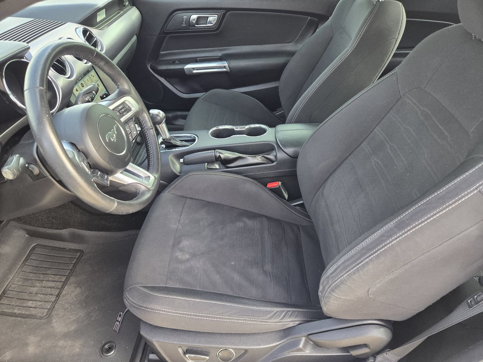 Used 2017 Ford Mustang GT RWD image 13