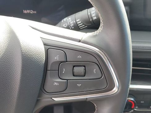 Certified 2024 Buick Encore GX Preferred w/ Comfort Package FWD image 22