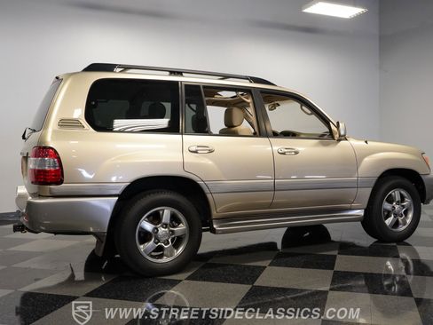 Used 2006 Toyota Land Cruiser image 14