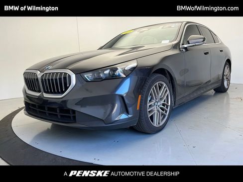 Certified 2025 BMW 530i w/ Premium Package RWD image 1