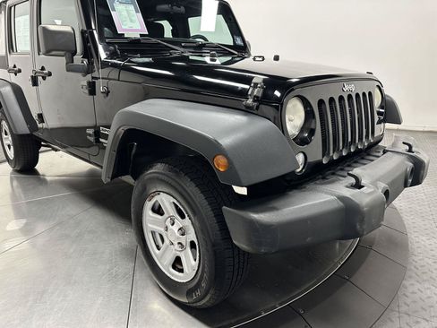 Used 2014 Jeep Wrangler Unlimited Sport w/ Connectivity Group AWD/4WD image 3