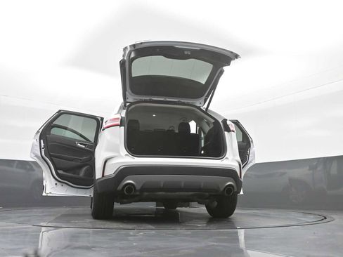 Used 2020 Ford Edge SEL w/ Convenience Package image 42