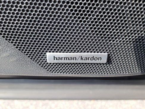 Used 2025 Subaru Forester Limited w/ Protection Package (1PH) image 21