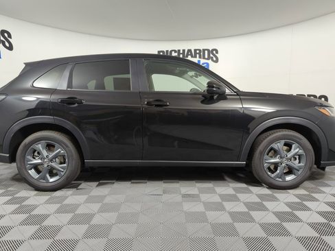 New 2026 Honda HR-V LX image 6
