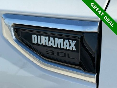 Used 2022 GMC Yukon XL Denali w/ Denali Ultimate Package image 11