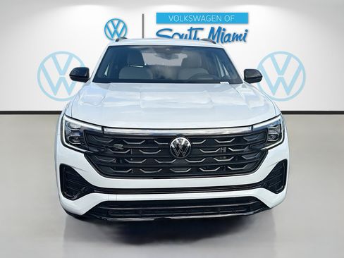New 2026 Volkswagen Atlas Cross Sport SEL R-Line image 2