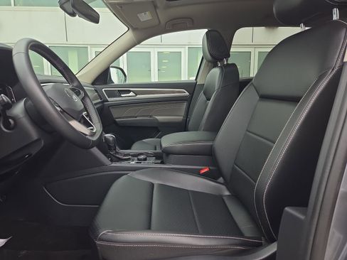 Used 2022 Volkswagen Atlas SE w/ Panoramic Sunroof Package AWD/4WD image 17