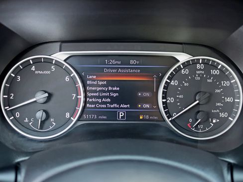 Used 2020 Nissan Sentra SV image 18