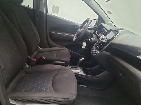 Used 2020 Chevrolet Spark LT FWD image 21