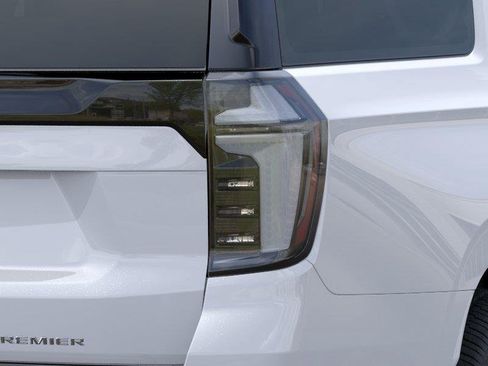 New 2026 Chevrolet Suburban Premier AWD/4WD image 11