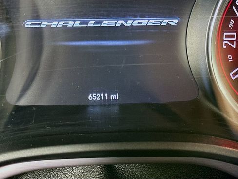 Used 2018 Dodge Challenger R/T w/ Performance Handling Group image 17