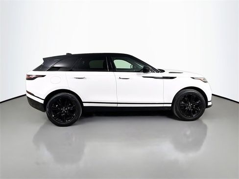 Used 2022 Land Rover Range Rover Velar R-Dynamic S image 4
