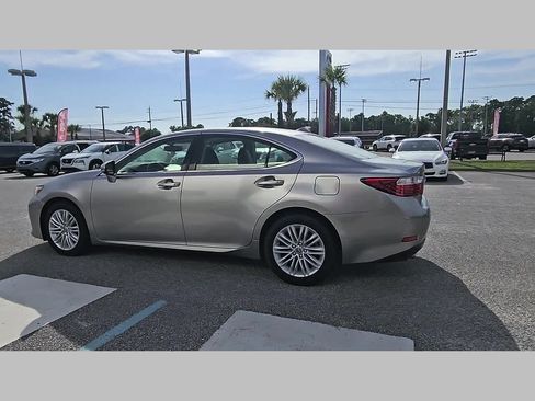 Used 2015 Lexus ES 350 w/ Luxury Package FWD image 30