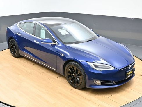 Used 2020 Tesla Model S Long Range Plus AWD/4WD image 47
