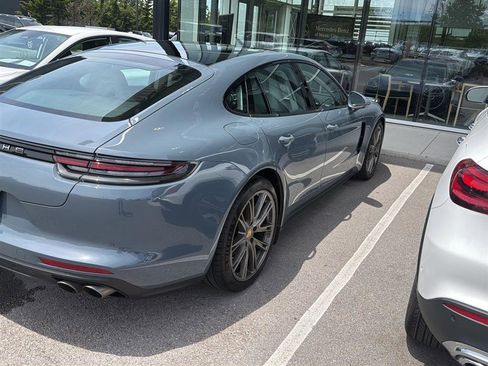 Used 2018 Porsche Panamera 4S AWD/4WD image 5