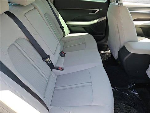 Used 2025 Hyundai Sonata SEL FWD image 22
