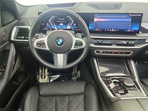 Used 2024 BMW X6 xDrive40i w/ Premium Package image 37
