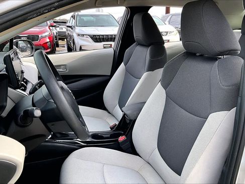 Used 2020 Toyota Corolla L image 8