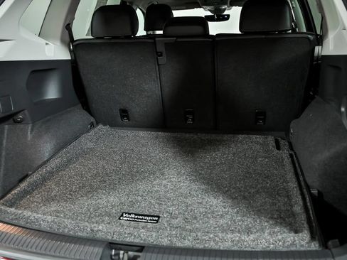 Certified 2020 Volkswagen Tiguan SE AWD/4WD image 8