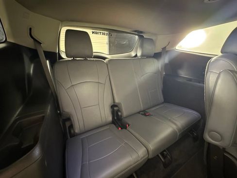 Used 2021 Buick Enclave Essence w/ Sport Touring Edition FWD image 53