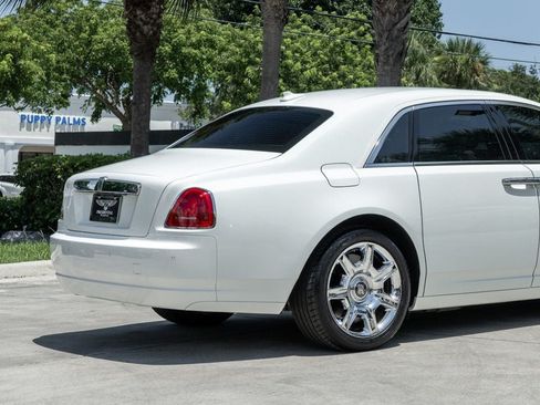 Used 2013 Rolls-Royce Ghost RWD image 7