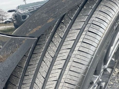 Used 2025 Toyota Camry SE image 9