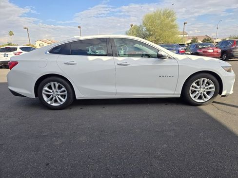 Used 2017 Chevrolet Malibu LT w/ Driver Confidence Package image 6