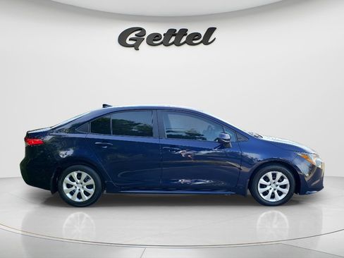 Used 2025 Toyota Corolla LE FWD image 3