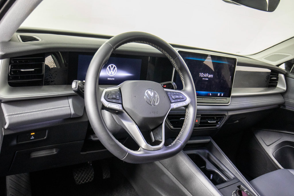 Used 2026 Volkswagen Tiguan SE FWD image 17