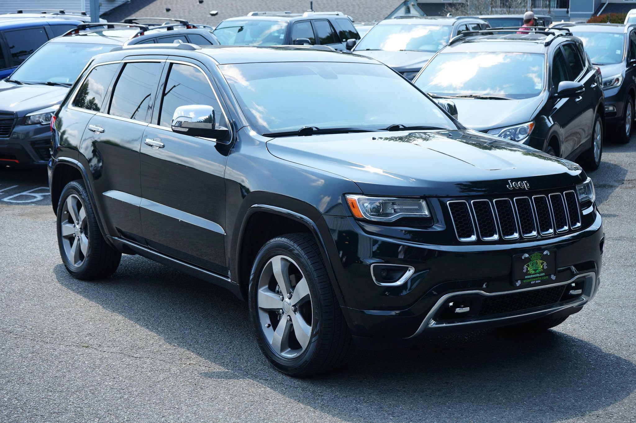 Used 2014 Jeep Grand Cherokee Overland AWD/4WD image 8