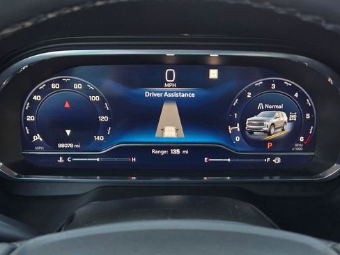 Used 2023 Chevrolet Tahoe Z71 w/ Luxury Package image 16