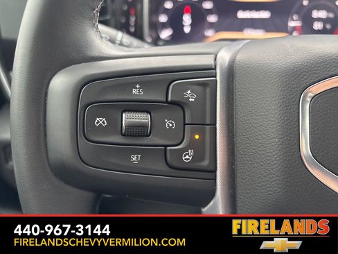 Used 2024 GMC Sierra 1500 Elevation image 3