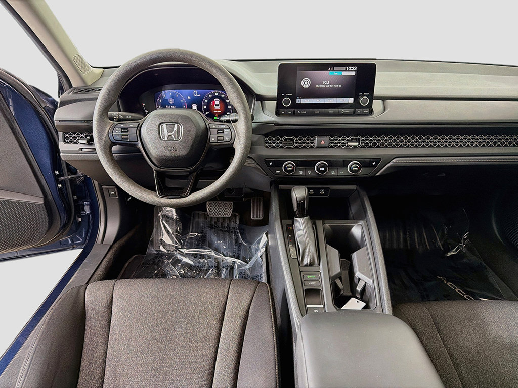 Used 2025 Honda Accord SE image 29