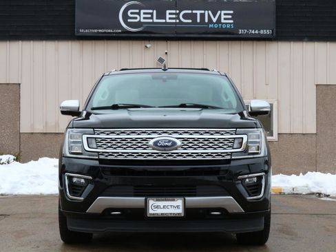 Used 2018 Ford Expedition Max Platinum image 2