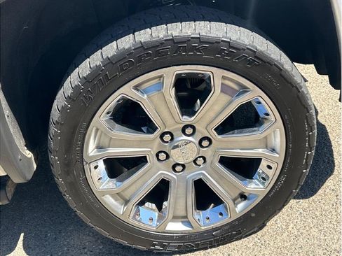 Used 2018 GMC Sierra 1500 Denali w/ Denali Ultimate Package AWD/4WD image 9