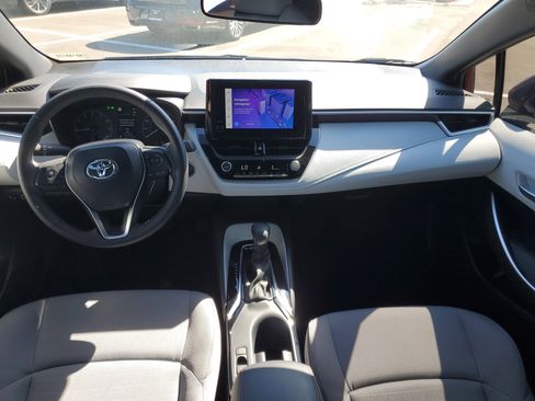 Used 2024 Toyota Corolla SE image 13