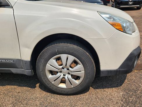 Used 2013 Subaru Outback 2.5i AWD/4WD image 5